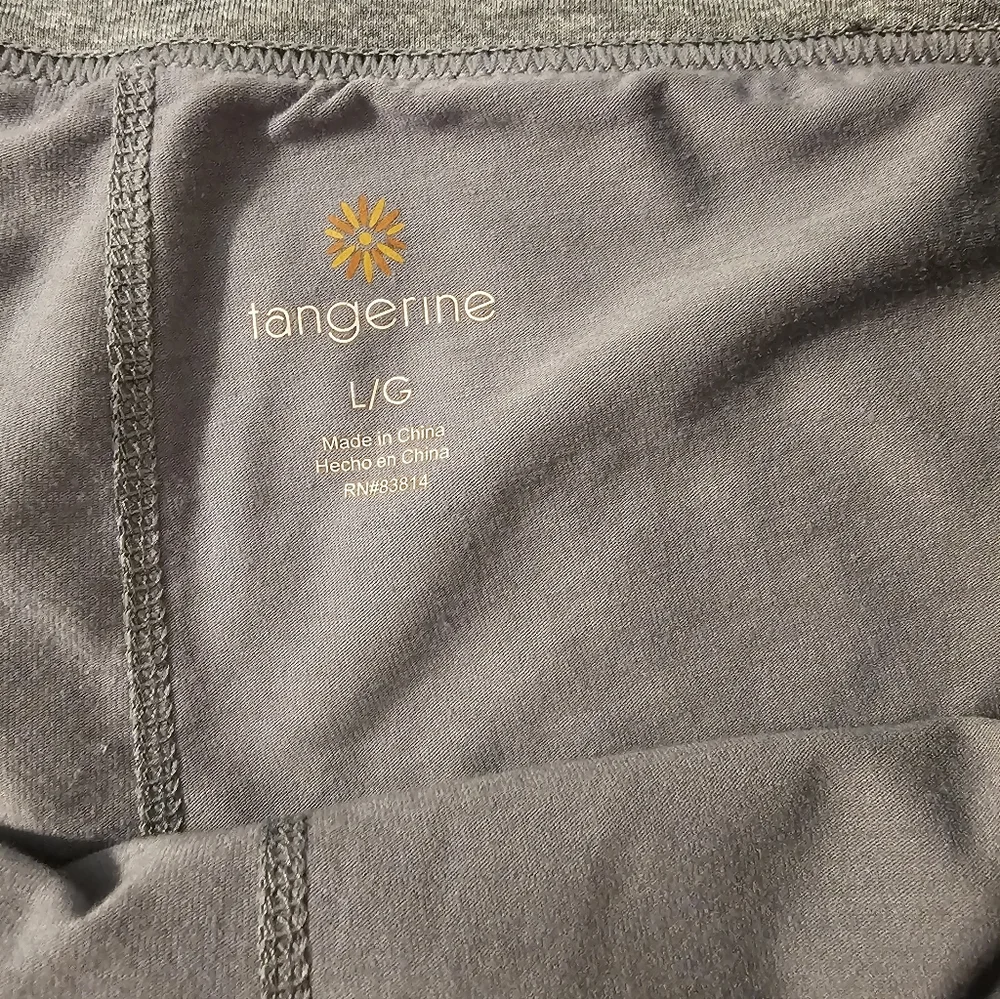 Tangerine Dark Gray Skorts with Handy Pockets Sz. L